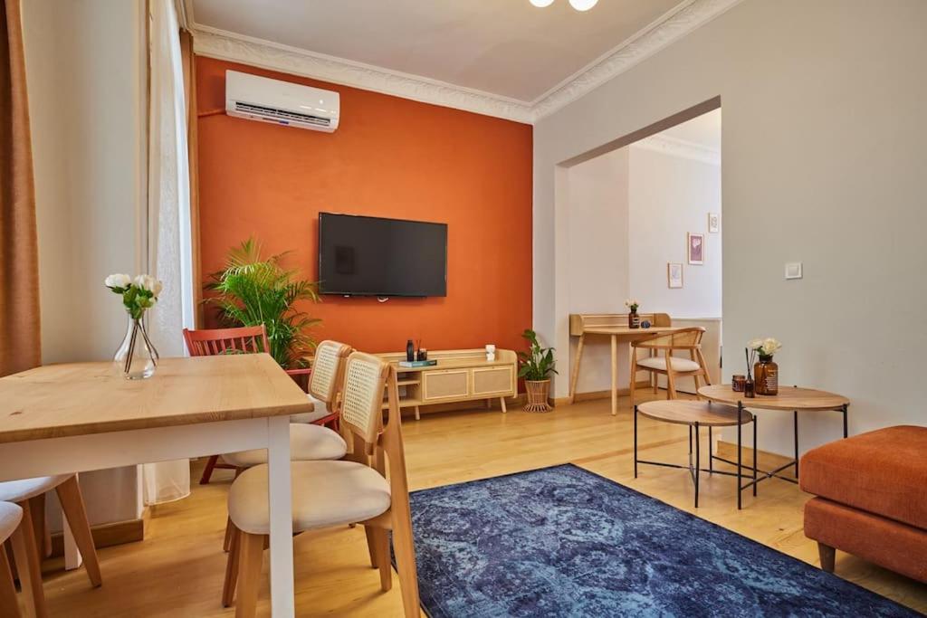 Spacious 2br 3ac 2 Min To Metro - Baysungur D3 Daire İstanbul
