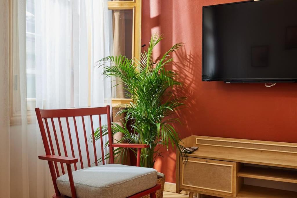 Daire Spacious 2br 3ac 2 Min To Metro - Baysungur D3 İstanbul