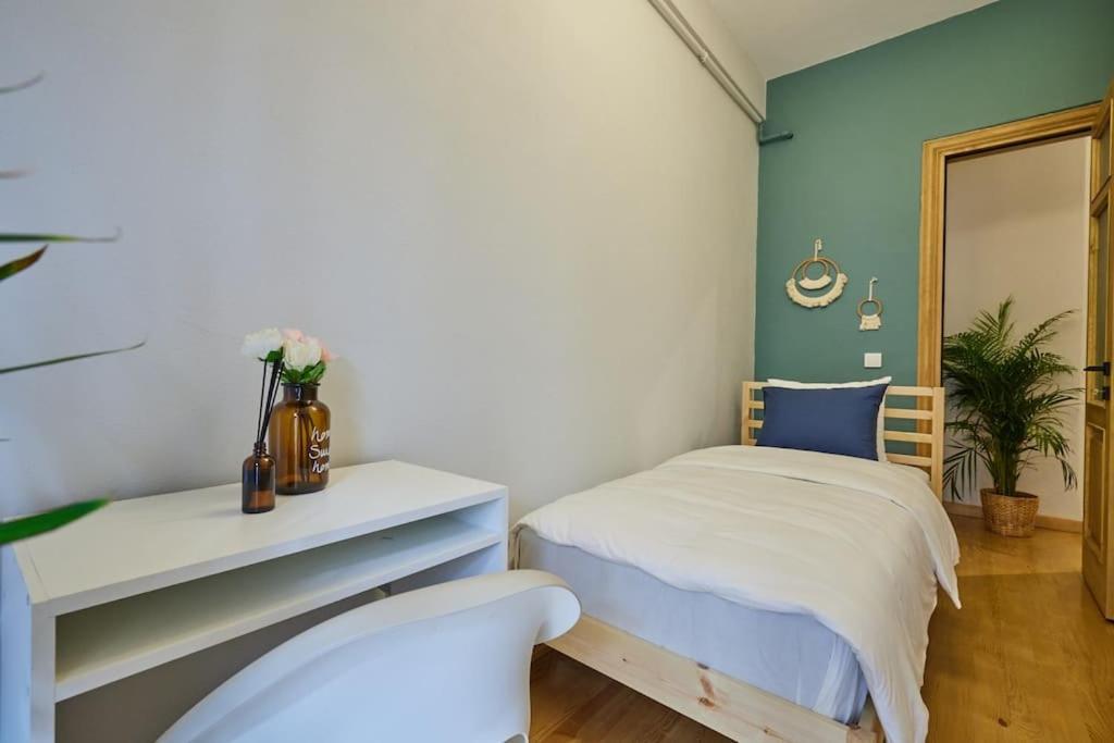 Daire Spacious 2br 3ac 2 Min To Metro - Baysungur D3