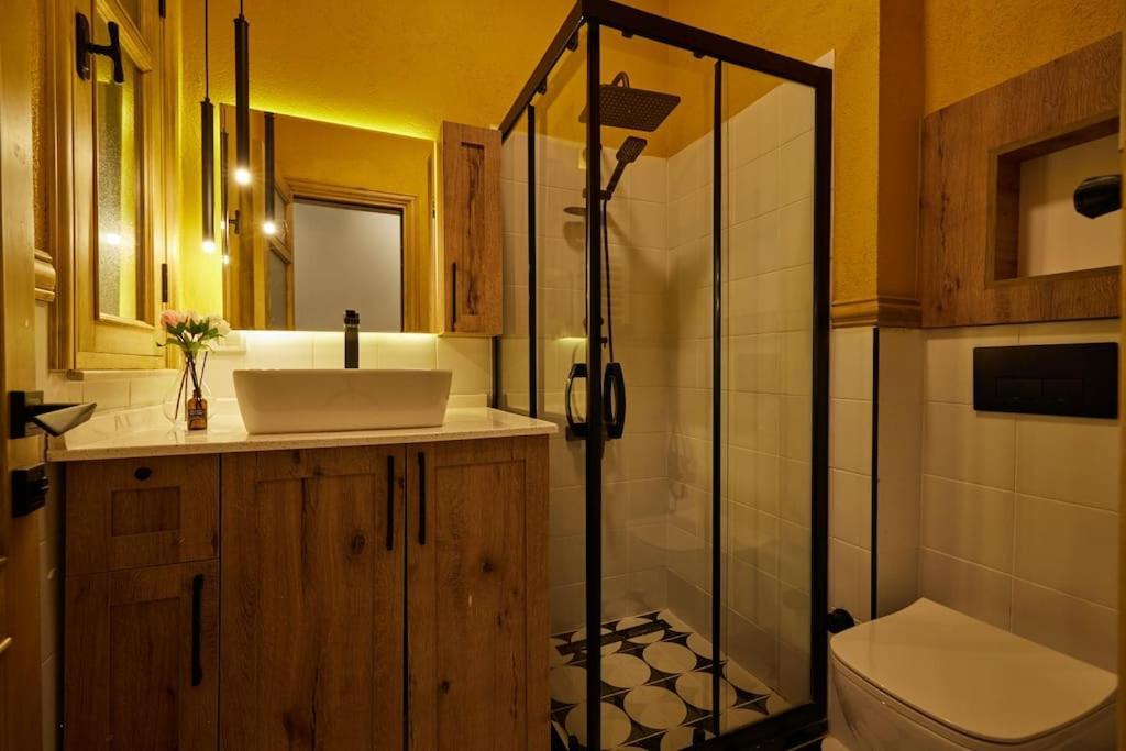 Spacious 2br 3ac 2 Min To Metro - Baysungur D3 İstanbul