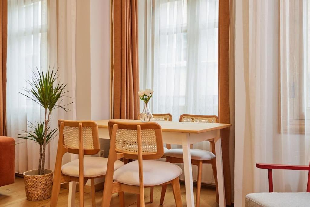 Spacious 2br 3ac 2 Min To Metro - Baysungur D3 * İstanbul