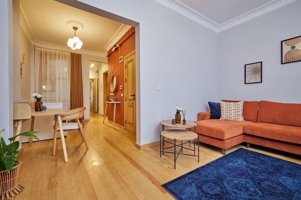 Spacious 2br 3ac 2 Min To Metro - Baysungur D3 Appartement